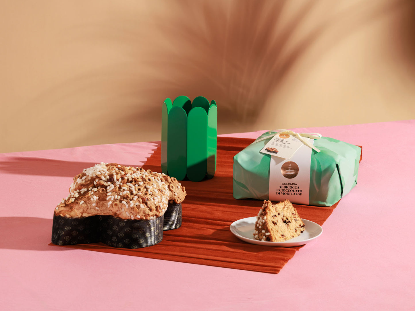 Colomba Artesanal Fiasconaro ALBARICOQUE Y CHOCOLATE NEGRO 1 kg